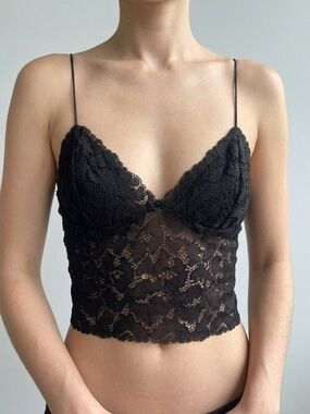 Intimately Free People Black Floral Lace Crop Cami | V-Neck Spaghetti Strap
